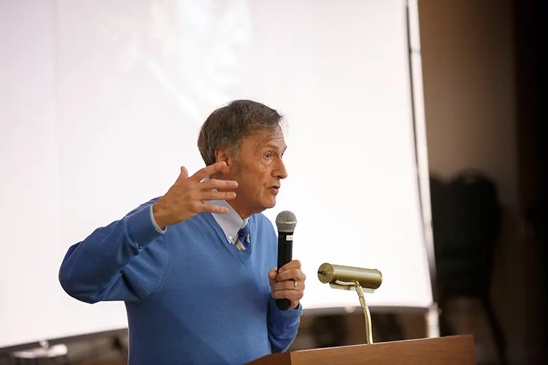 Retiree lectures at retirement community